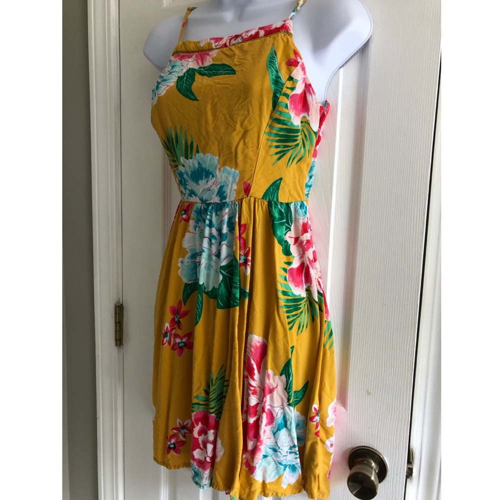 Hawaii print dress